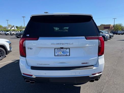 Used 2025 GMC Yukon Denali AWD/4WD image 6