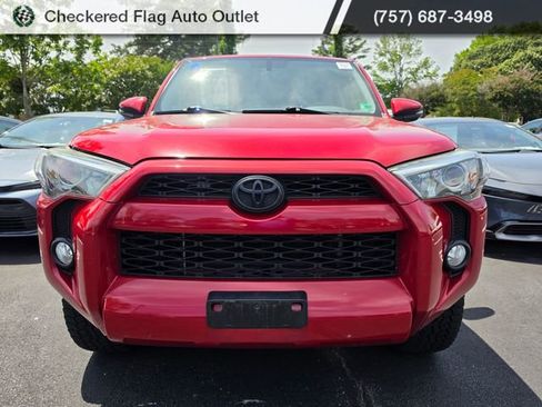 Used 2018 Toyota 4Runner SR5 Premium AWD/4WD image 2
