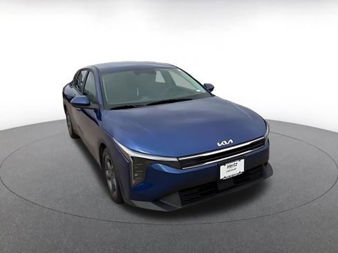 Used 2025 Kia K4 LXS image 16