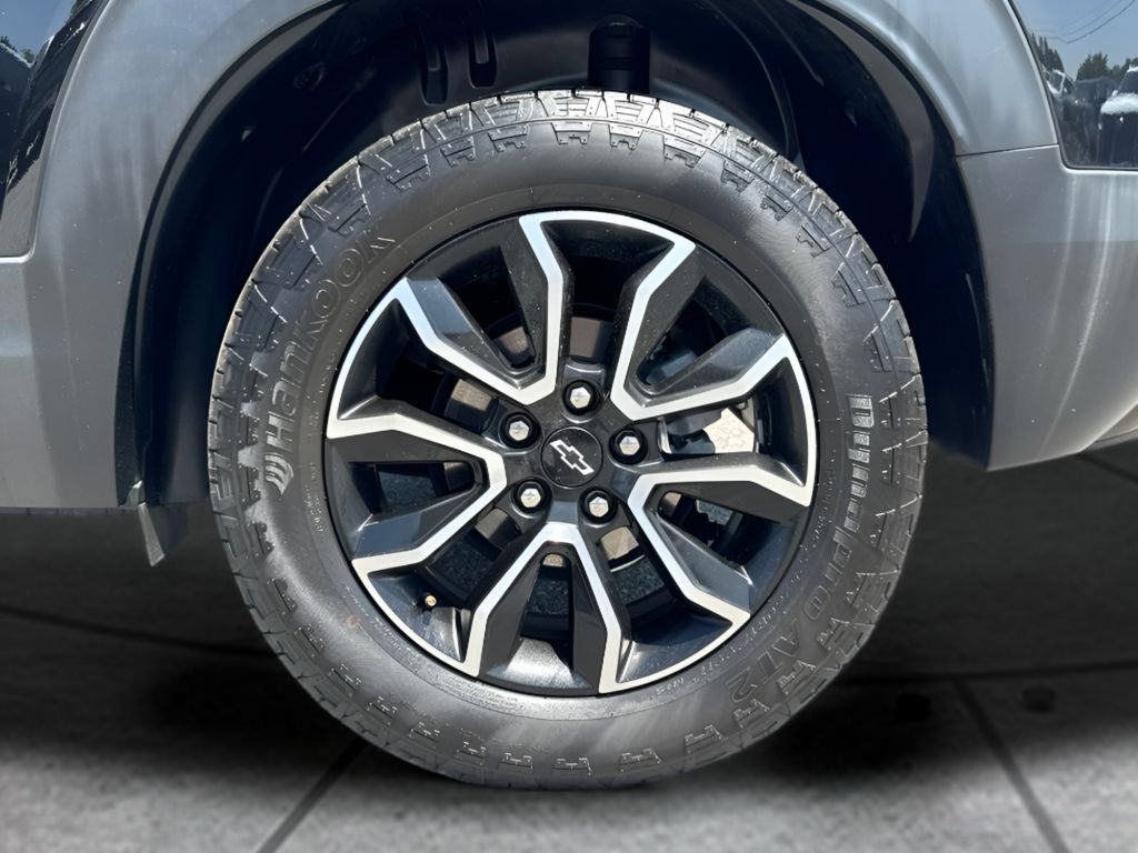 Used 2024 Chevrolet TrailBlazer ACTIV w/ Convenience Package AWD/4WD image 35