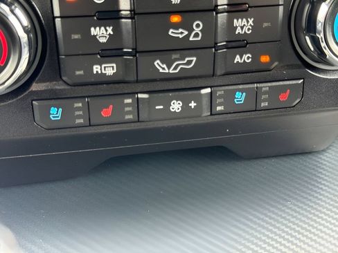 Used 2020 Ford F150 Lariat AWD/4WD image 11