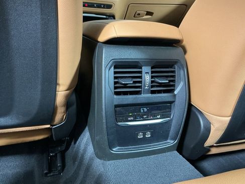Certified 2025 BMW 330i xDrive Sedan w/ M Sport Package image 27