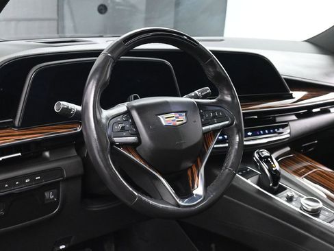 Used 2023 Cadillac Escalade ESV Premium Luxury image 25