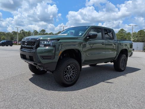 Used 2026 Nissan Frontier SV w/ SV Convenience Package AWD/4WD image 9