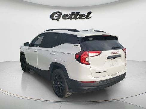 Used 2024 GMC Terrain SLE w/ Driver Convenience Package FWD image 5
