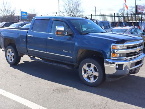 Used 2018 Chevrolet Silverado 2500 LTZ w/ Vortec Plus Package image 2