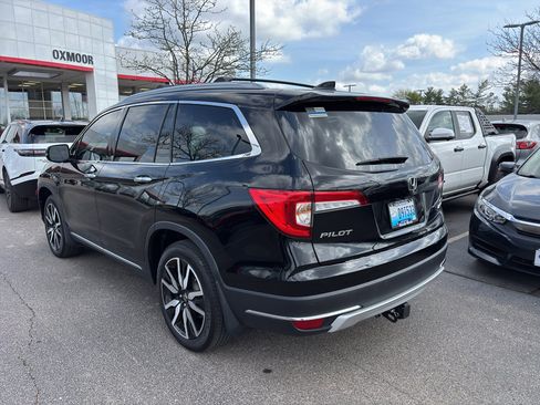 Used 2022 Honda Pilot Touring image 3