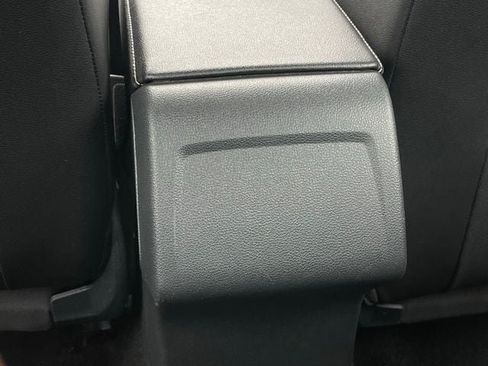Used 2024 Volkswagen Jetta SE FWD image 25