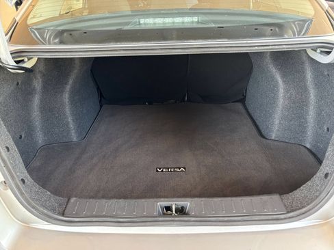 Used 2025 Nissan Versa SV FWD image 29