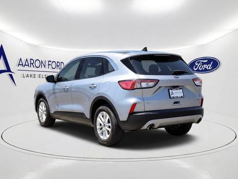 Used 2022 Ford Escape SE w/ Convenience Package FWD image 7
