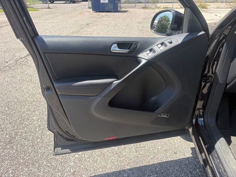 Used 2014 Volkswagen Tiguan SEL FWD image 10