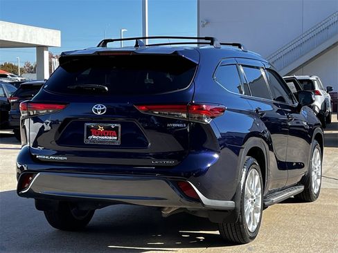 Used 2021 Toyota Highlander Limited image 4