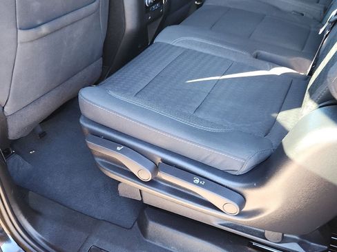 Used 2023 Chevrolet Tahoe LS image 15