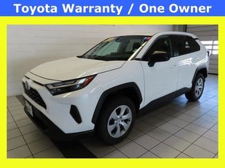 Used 2023 Toyota RAV4 LE video 1