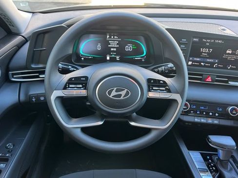 New 2026 Hyundai Elantra Hybrid FWD image 13