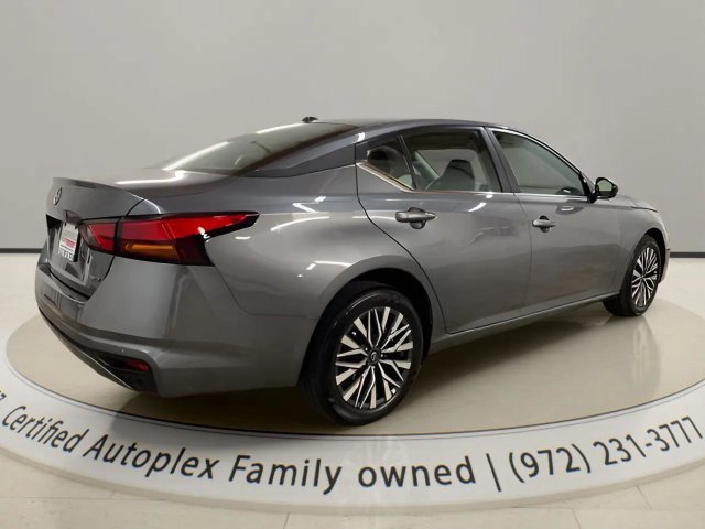 Used 2026 Nissan Altima 2.5 SV AWD/4WD image 5