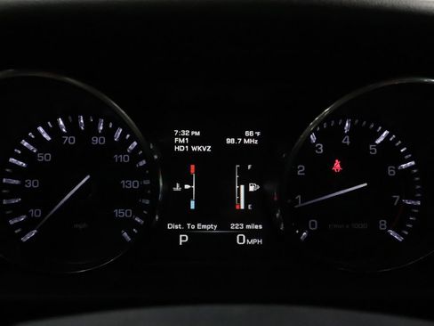 Used 2015 Land Rover Range Rover Sport SE image 36