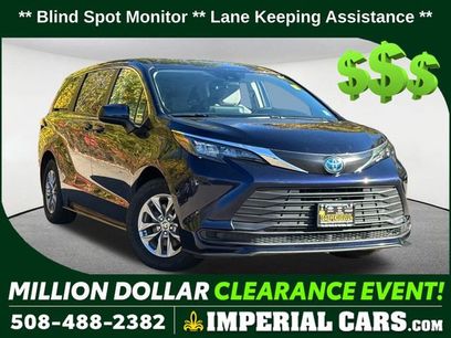 Used 2024 Toyota Sienna LE