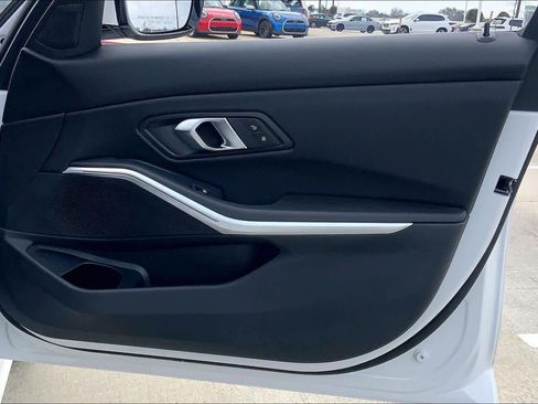 Used 2024 BMW 330i Sedan image 27