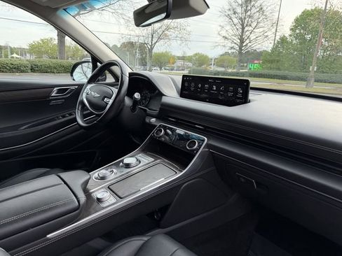 Used 2024 Genesis GV80 2.5T image 42