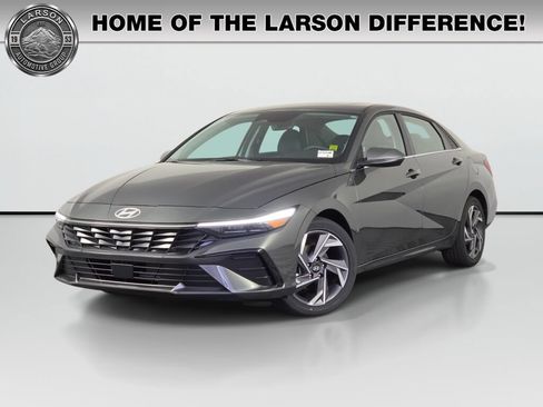 Used 2026 Hyundai Elantra Limited FWD image 1