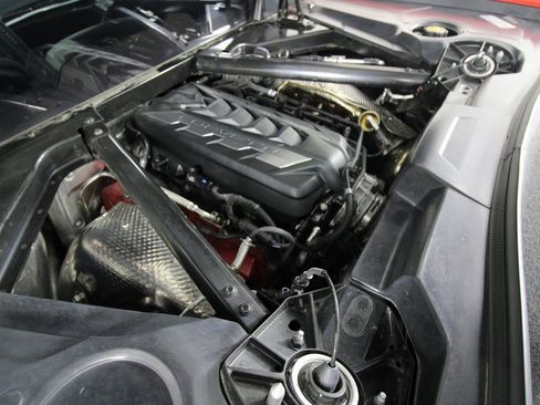 Used 2021 Chevrolet Corvette Stingray Coupe w/ Z51 Performance Package image 18