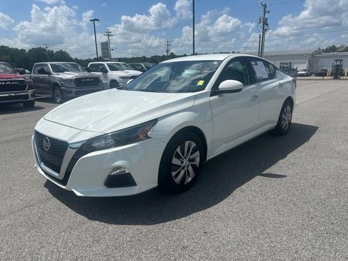 Used 2022 Nissan Altima 2.5 S FWD image 3