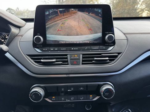 Used 2020 Nissan Altima 2.5 SR image 18