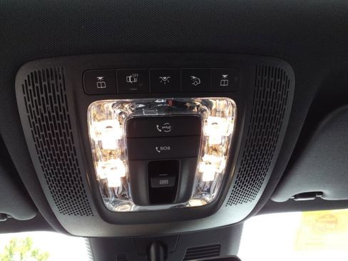 Used 2025 Mercedes-Benz GLA 250 4MATIC image 21