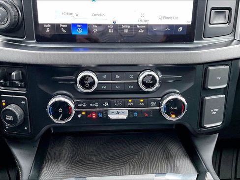 Used 2024 Ford F250 Platinum image 18