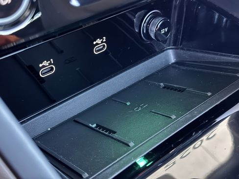 Used 2025 Audi Q5 Premium Plus w/ Premium Plus image 35