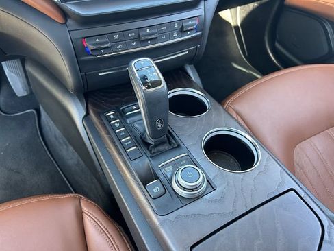 Used 2021 Maserati Ghibli S GranLusso RWD image 28