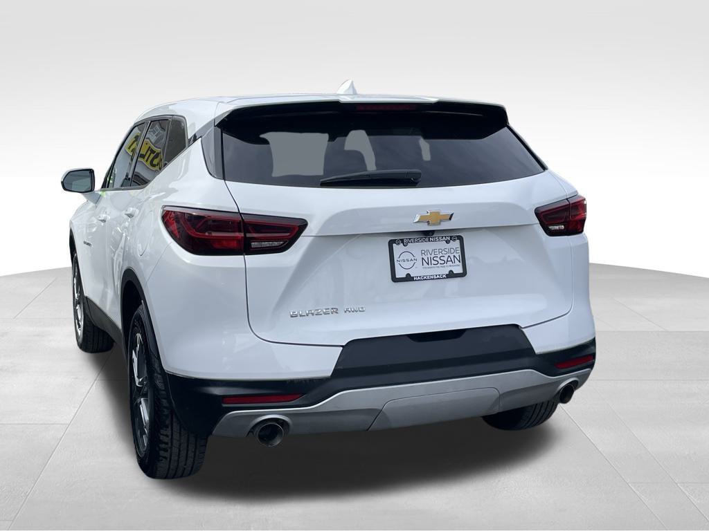 Used 2025 Chevrolet Blazer LT AWD/4WD image 5