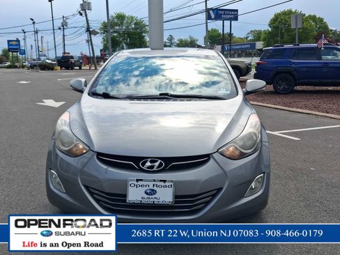 Used 2012 Hyundai Elantra Limited w/ Technology Pkg 5 FWD image 2