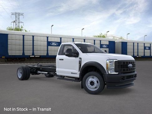 New 2025 Ford F550 4x4 Regular Cab Super Duty image 7
