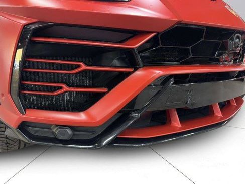 Used 2019 Lamborghini Urus AWD/4WD image 17