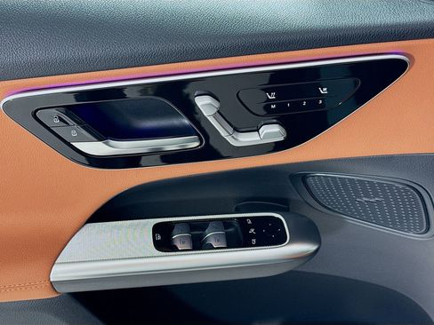 New 2026 Mercedes-Benz GLC 300 image 18