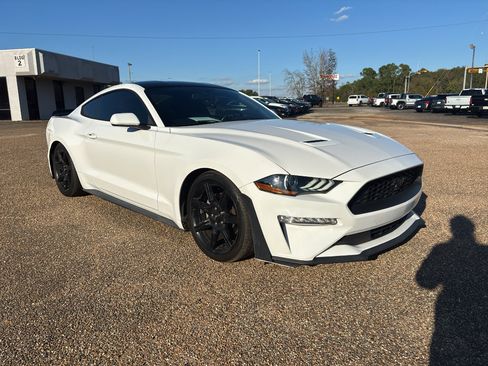 Used 2020 Ford Mustang EcoBoost w/ Black Accent Package image 7