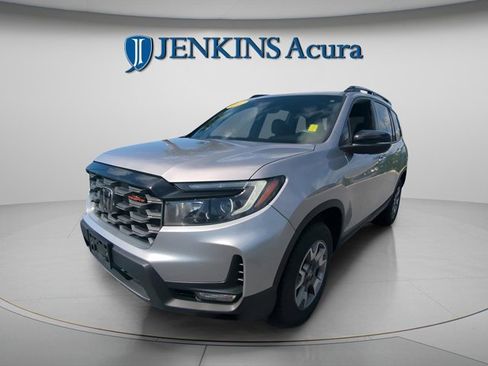 Used 2022 Honda Passport TrailSport image 3