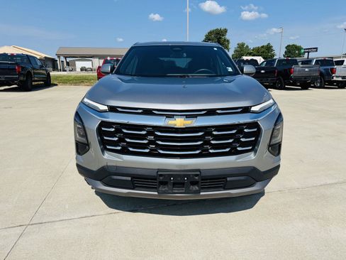 Used 2025 Chevrolet Equinox LT FWD image 34