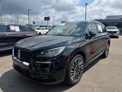 Used 2022 Lincoln Corsair Reserve w/ Equipment Group 201A AWD/4WD image 1