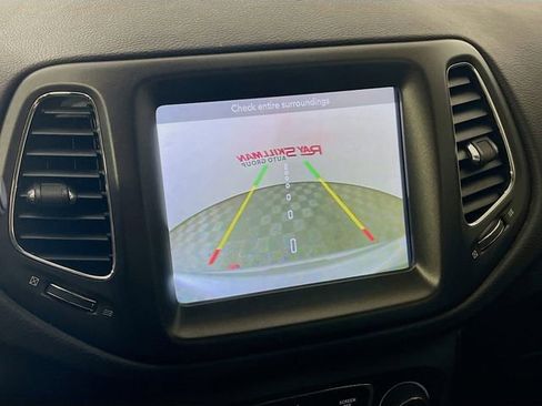 Used 2019 Jeep Compass Trailhawk AWD/4WD image 18