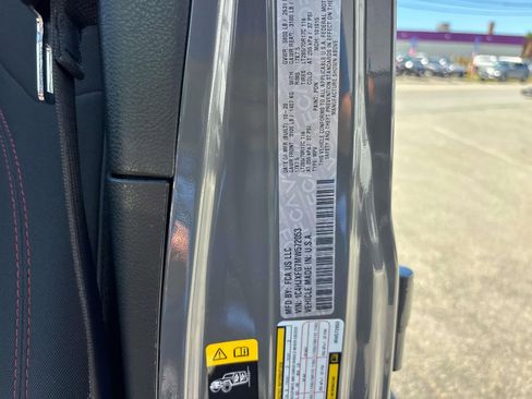 Used 2021 Jeep Wrangler Unlimited Rubicon AWD/4WD image 28