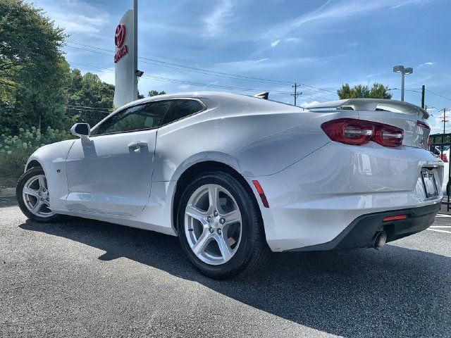 Used 2023 Chevrolet Camaro LT RWD image 6