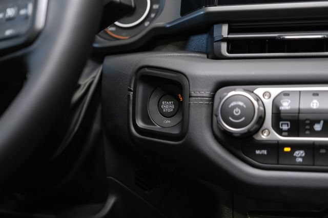 Used 2024 Jeep Wrangler Unlimited Rubicon 392 AWD/4WD image 66