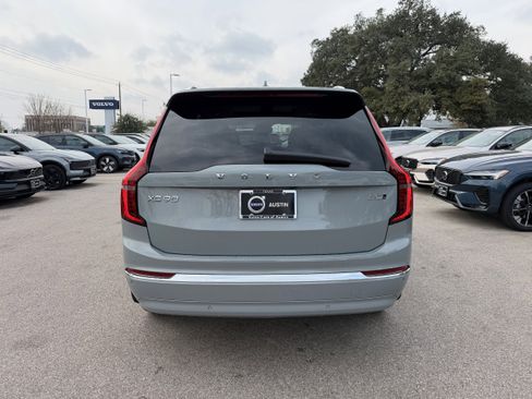 New 2026 Volvo XC90 B5 Plus image 5