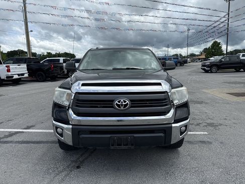 Used 2015 Toyota Tundra SR5 w/ SR5 Upgrade Package AWD/4WD image 16