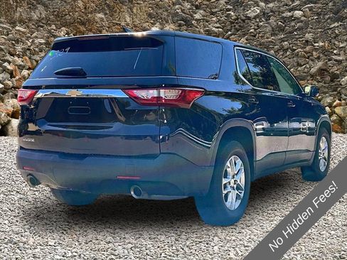 Used 2019 Chevrolet Traverse LS FWD image 2