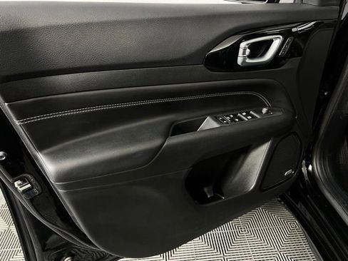 Used 2023 Jeep Compass High Altitude w/ Driver Assist Group I image 32