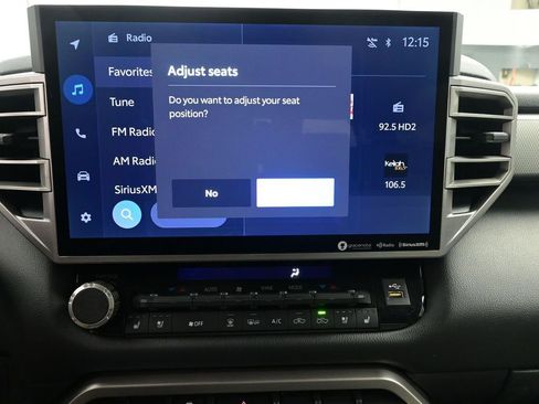 Used 2022 Toyota Tundra Limited image 11